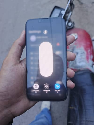 Apple iPhone 14