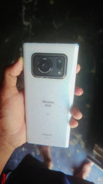 Sharp Aquos R6 100% Original 10/10 Offcial Pta Approved