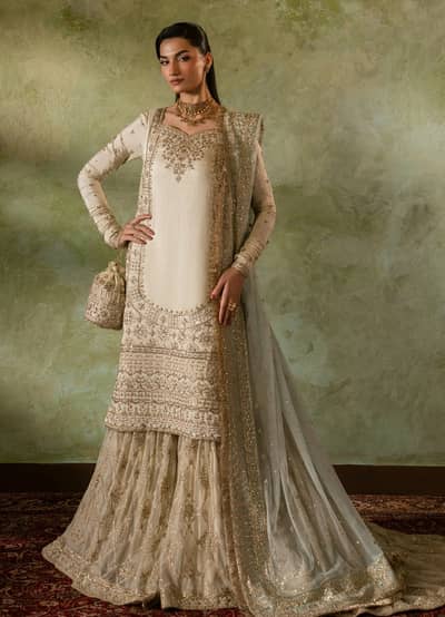 Naqshi Nikkah Dress – 4-Piece – Medium Size – Brand New   Original Na