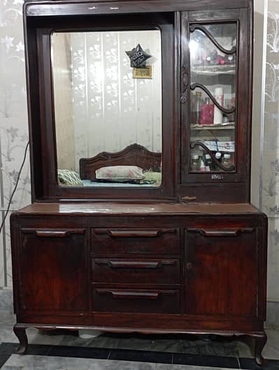 Dressing Table with mirror