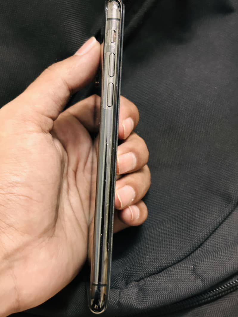 Apple iPhone X 1