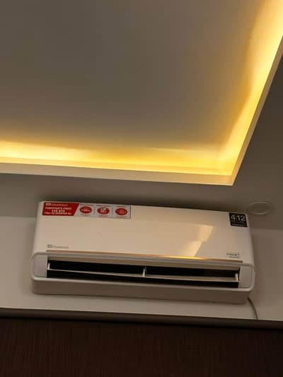 Dawlance Frost Inverter 1.5 ton 3 months used