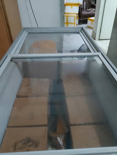 commercial based D freezer
