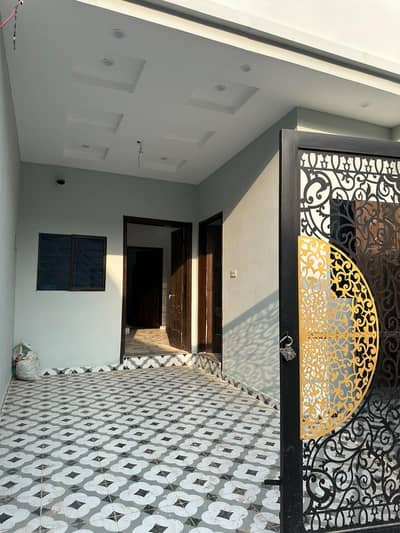 3.5 Marla brand new Khan village colony ki back par(03277342171)