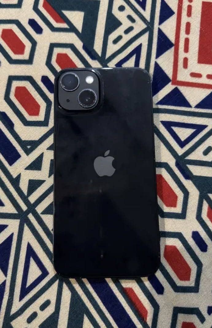 Apple iPhone 13 1