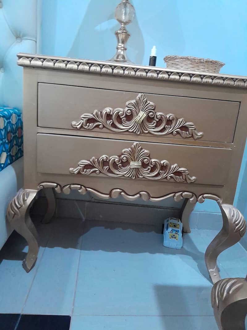 King Side bed with dressing table 1