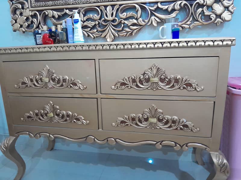 King Side bed with dressing table 2