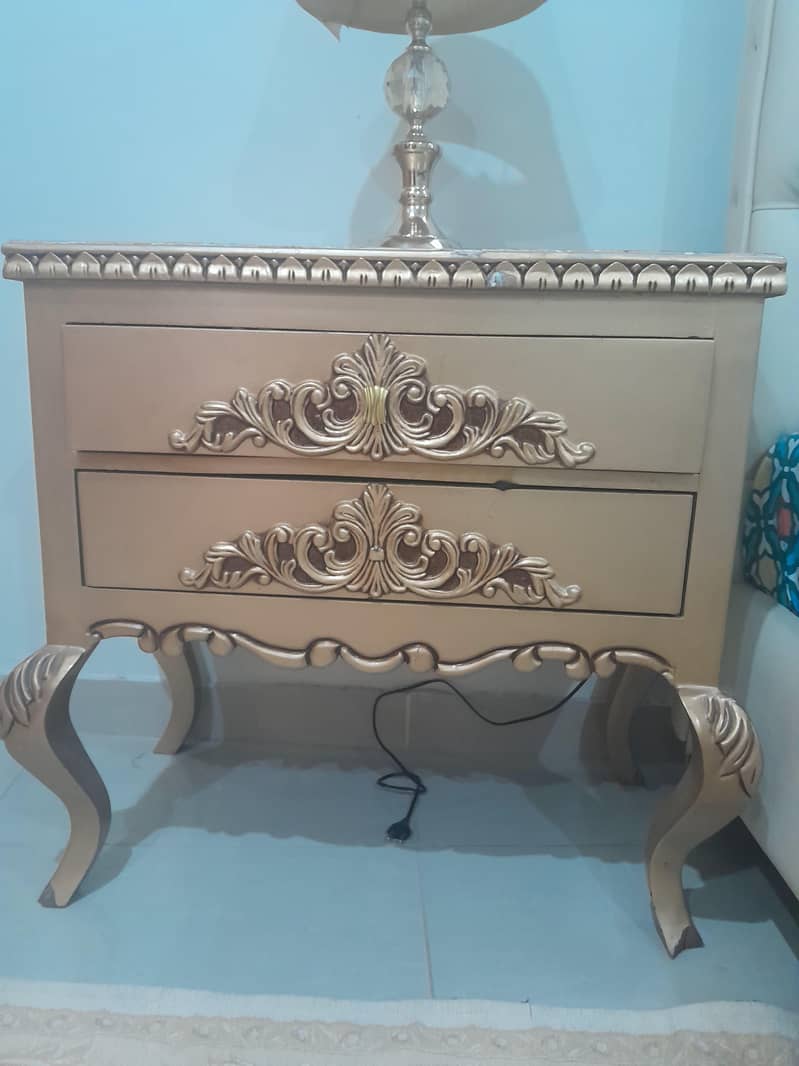 King Side bed with dressing table 3