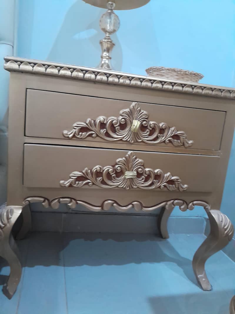 King Side bed with dressing table 4
