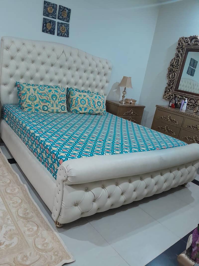King Side bed with dressing table 5