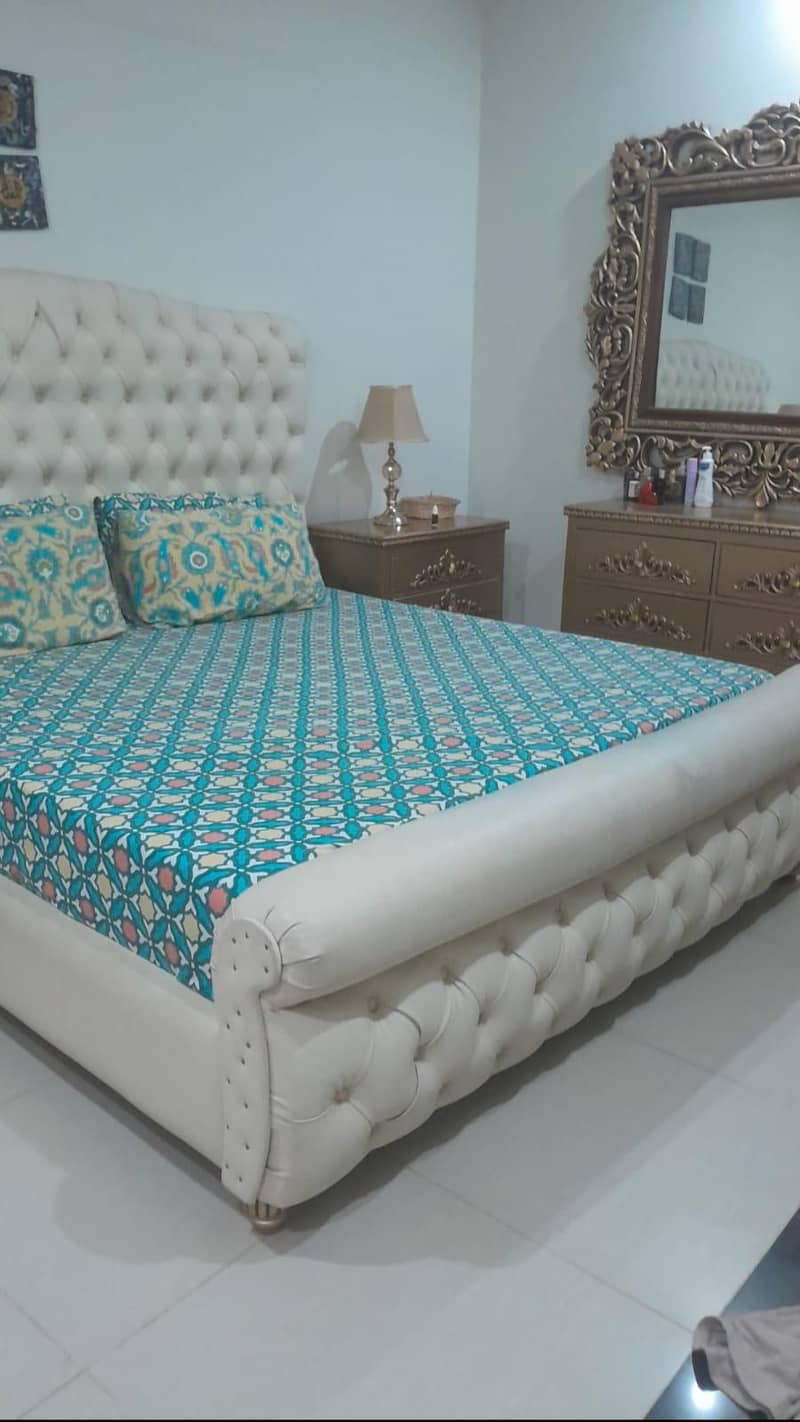 King Side bed with dressing table 6