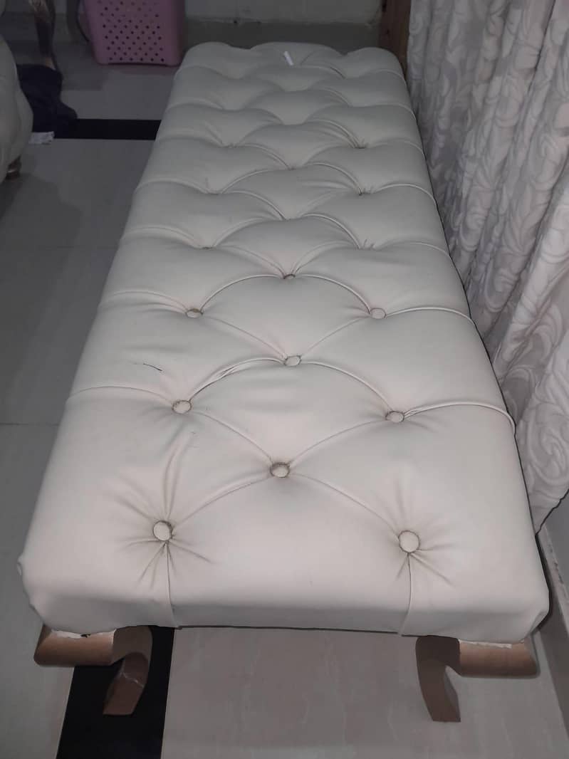 King Side bed with dressing table 15