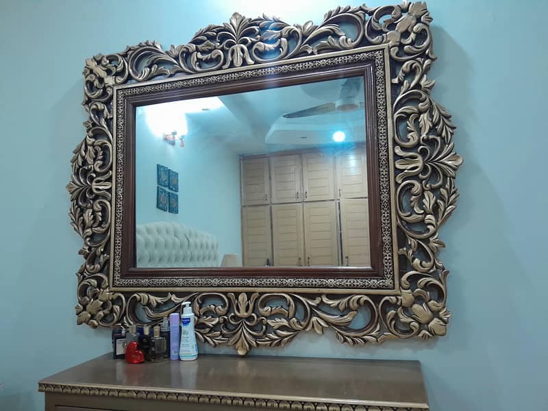 King Side bed with dressing table 17