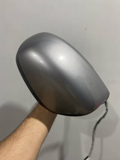 Swifts side mirror