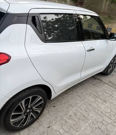 Suzuki Swift - GLX 2024 (full options)