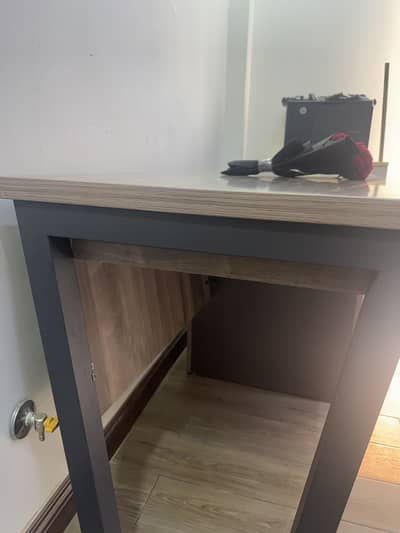 Study table