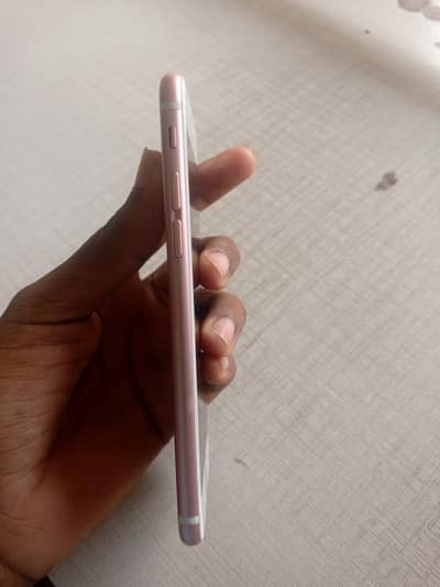 Apple iPhone 6S
