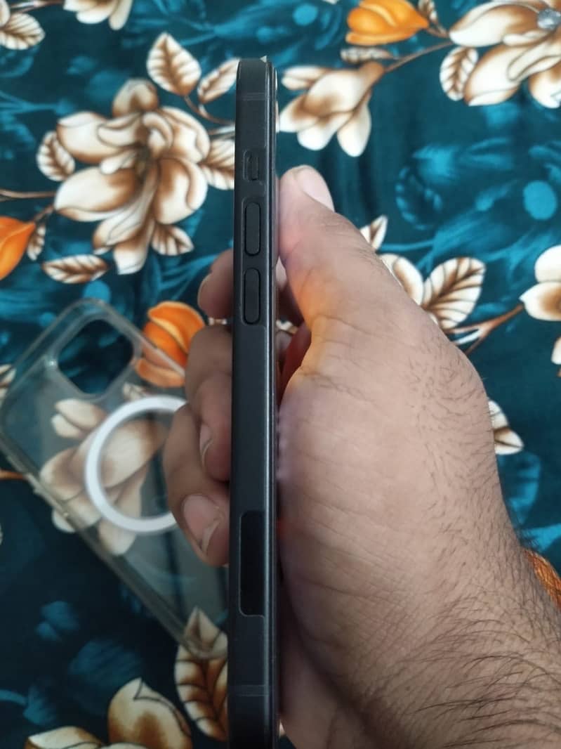 Apple iPhone 15 2