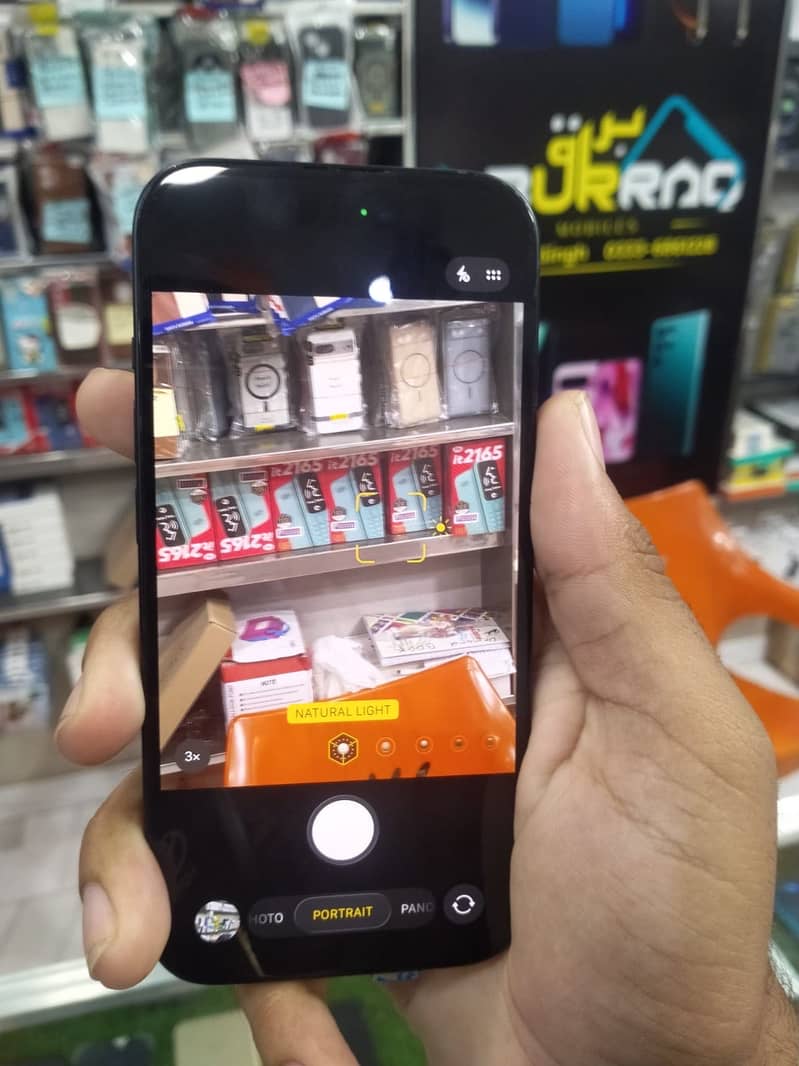 Apple iPhone 15 3