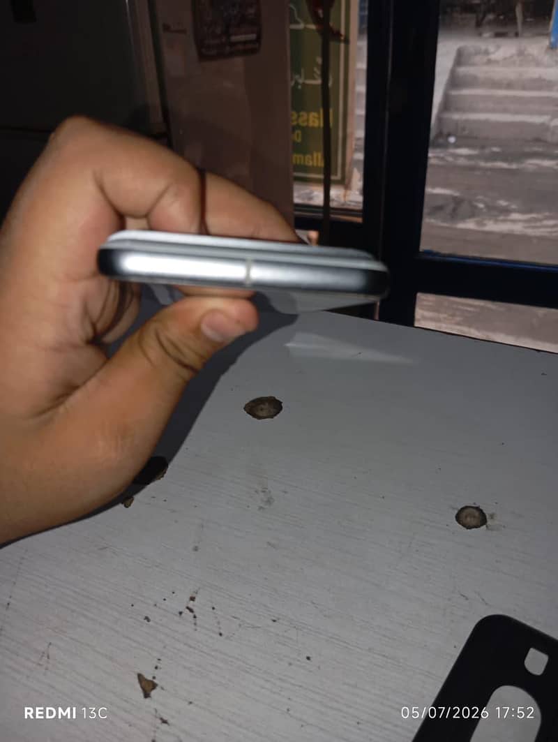 Google Pixel 8 2