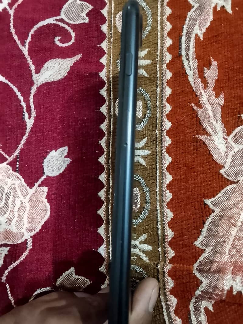 Apple iPhone 7 Plus 2