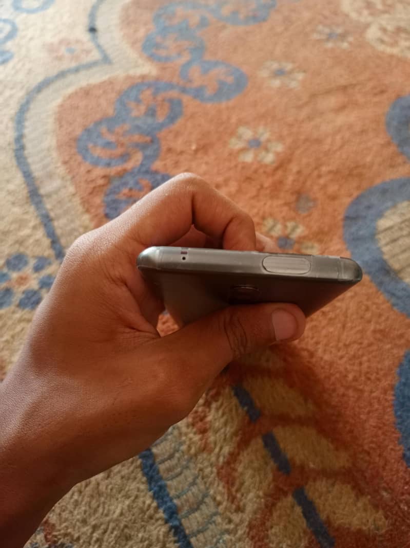One Plus 7 Pro 6