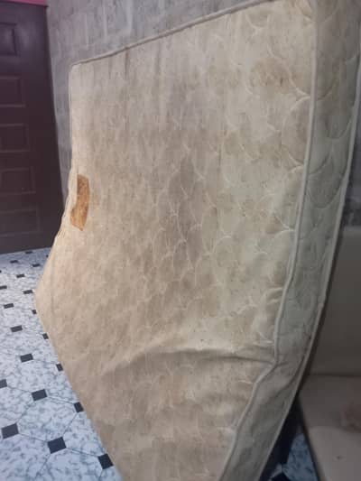 mattress urgent sale 8000