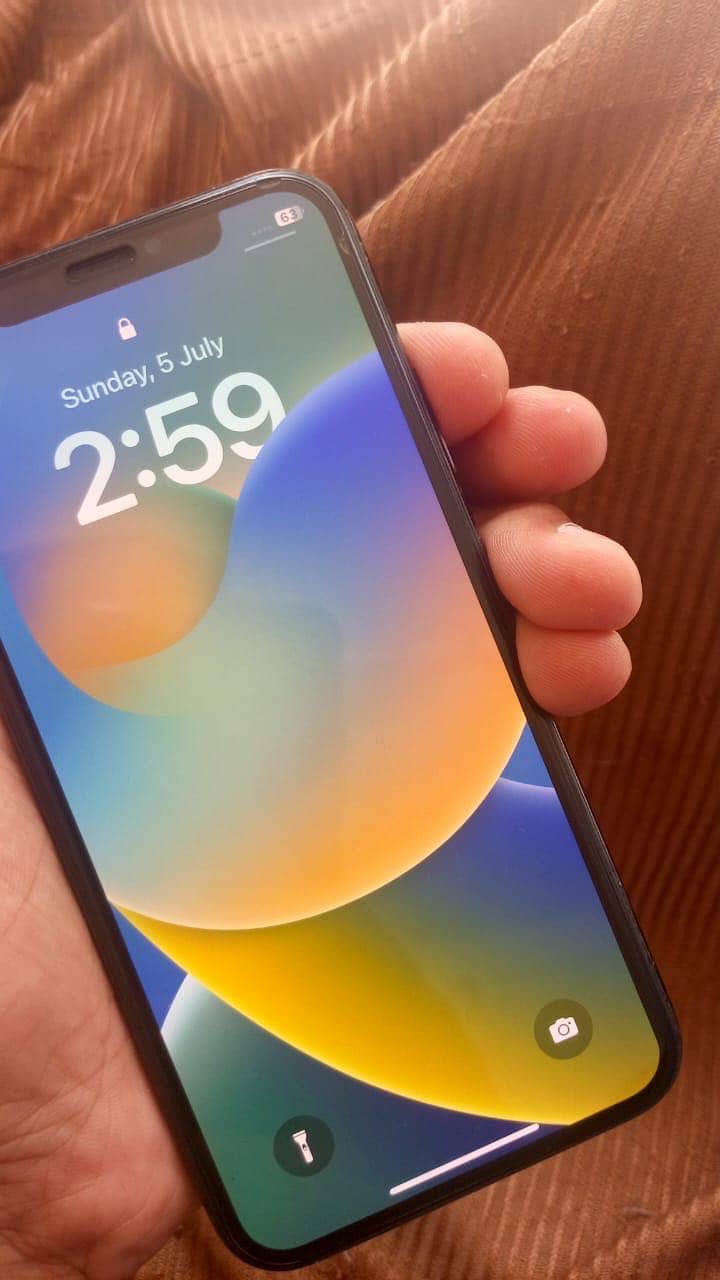 Apple iPhone X 3