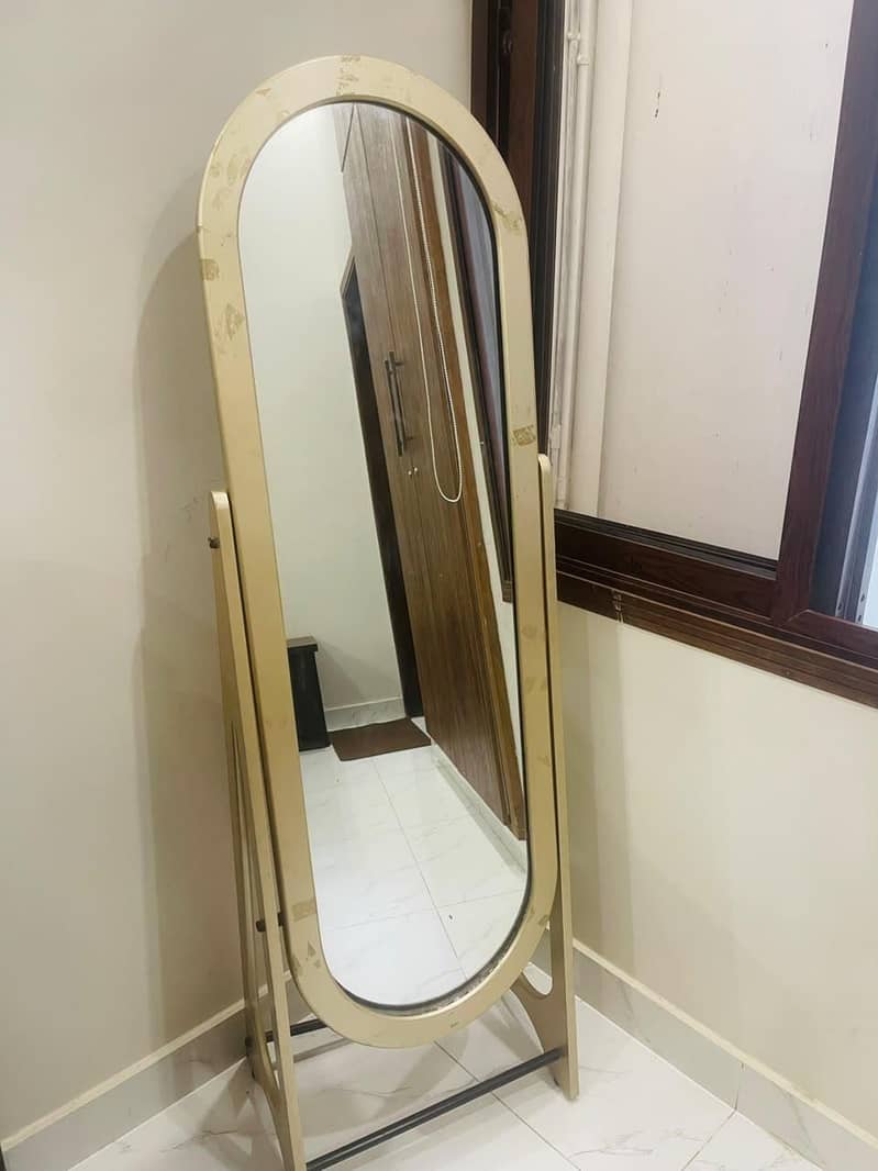 Mirror 0