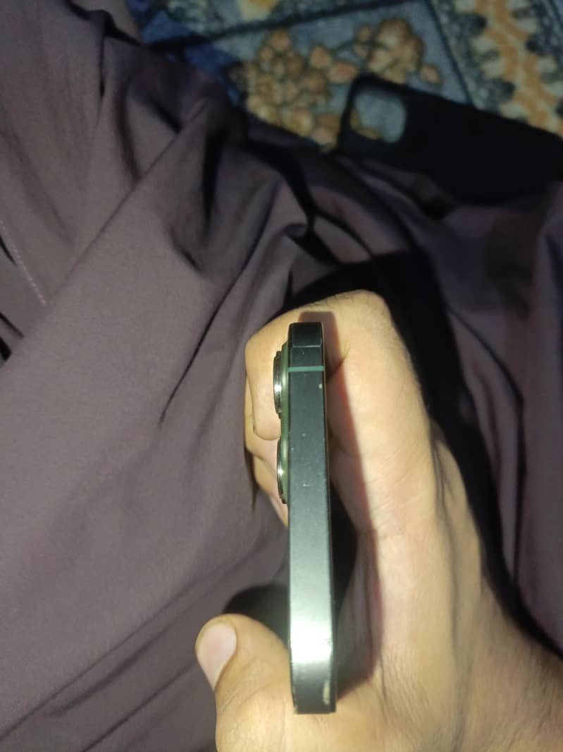 Iphone 13 pro max 4