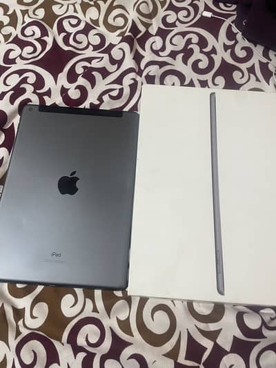 Ipad 9th generation 256gb with box