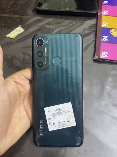 Infinix Hot 11