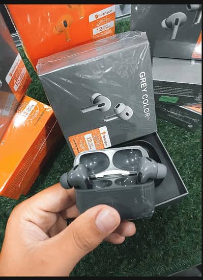 earphones Ipro2 model market price 2500 after discount price 2000