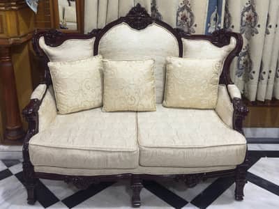 9 seat sofa for drawing room available