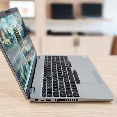 Dell Precision i7-10th H Processor 4GB Nvidia Graphic  16GB 512GB