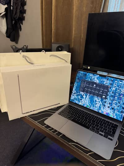 Apple MacBook Air M3 13" Space Grey | 8GB RAM | 256GB SSD