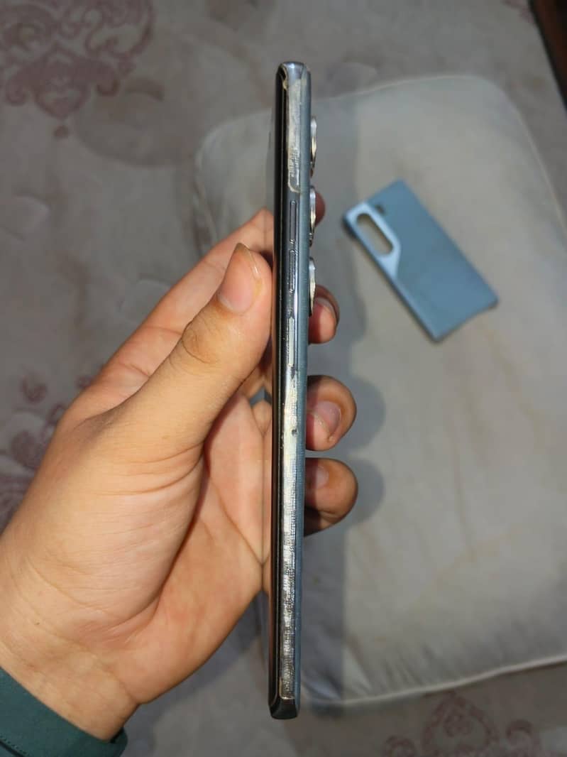 Tecno CAMON 40 Pro 1