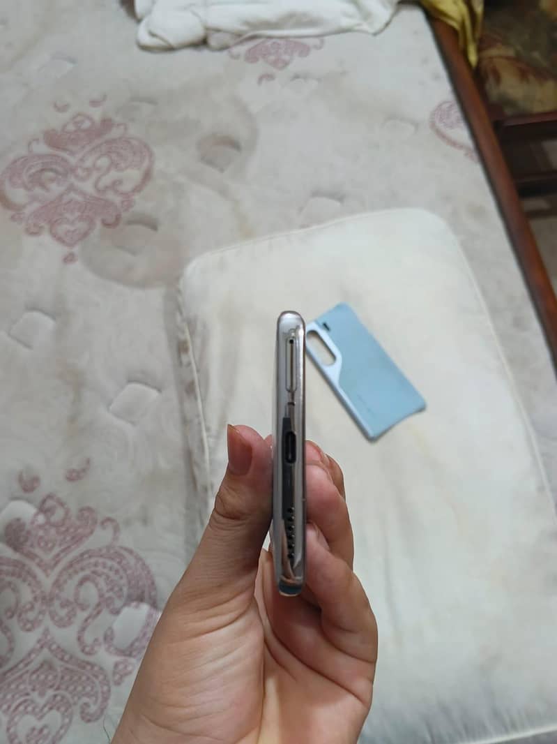 Tecno CAMON 40 Pro 3
