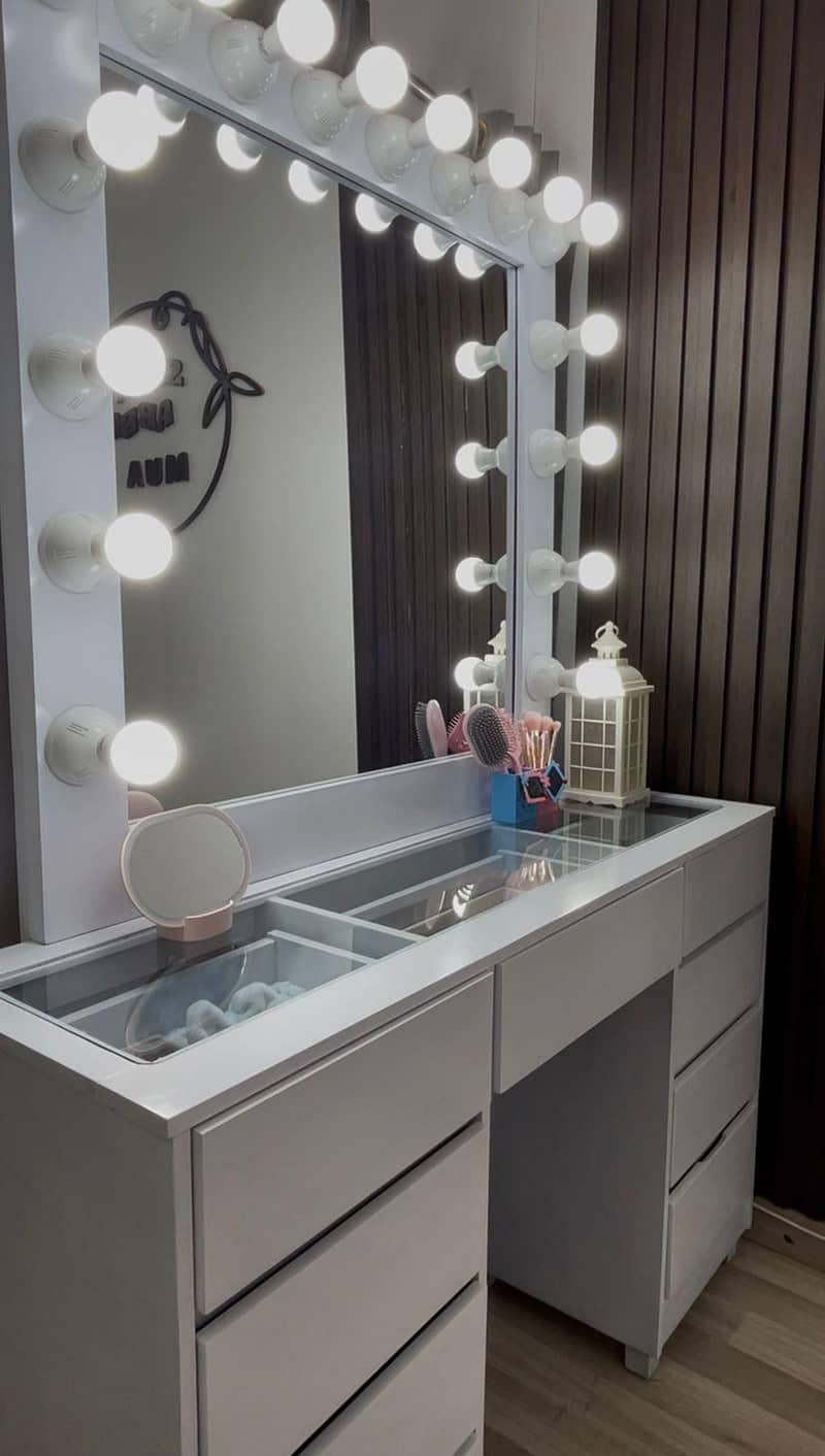 makeup vanity 2