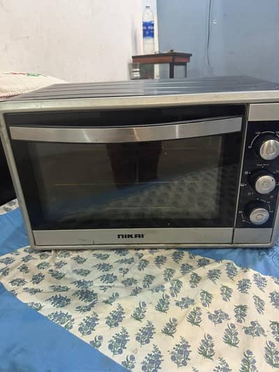 microwave oven