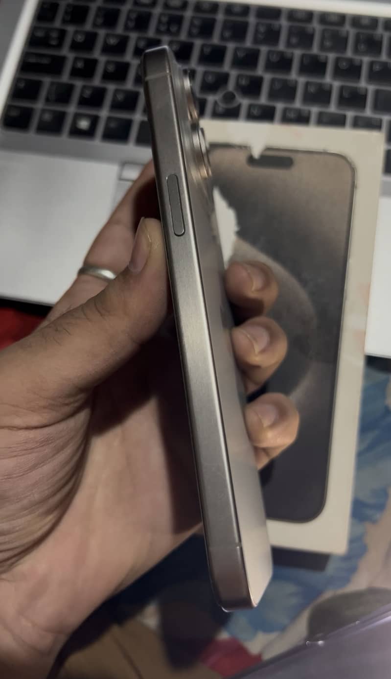 Apple iPhone 15 Pro Max 1