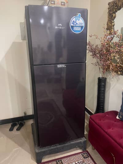 Medium sized 10/10 Refrigerator for sale
