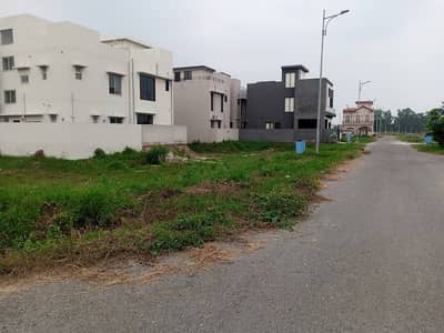 Corner Ideal Location 5 Marla Plot For Sale Easy Access to 120 Feet Wide Main Road