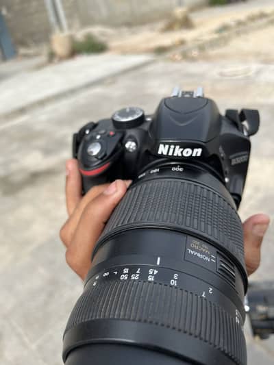 Nikon camera with orignal box 3200