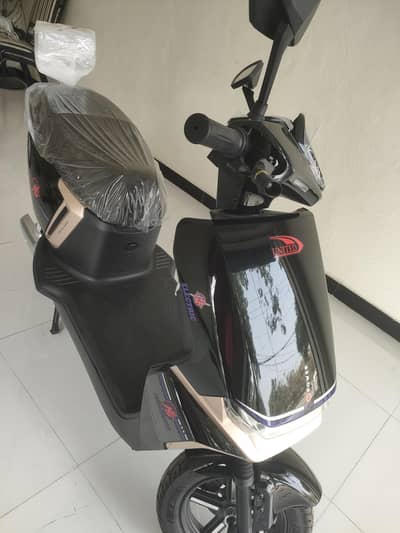 scootie smart pro united