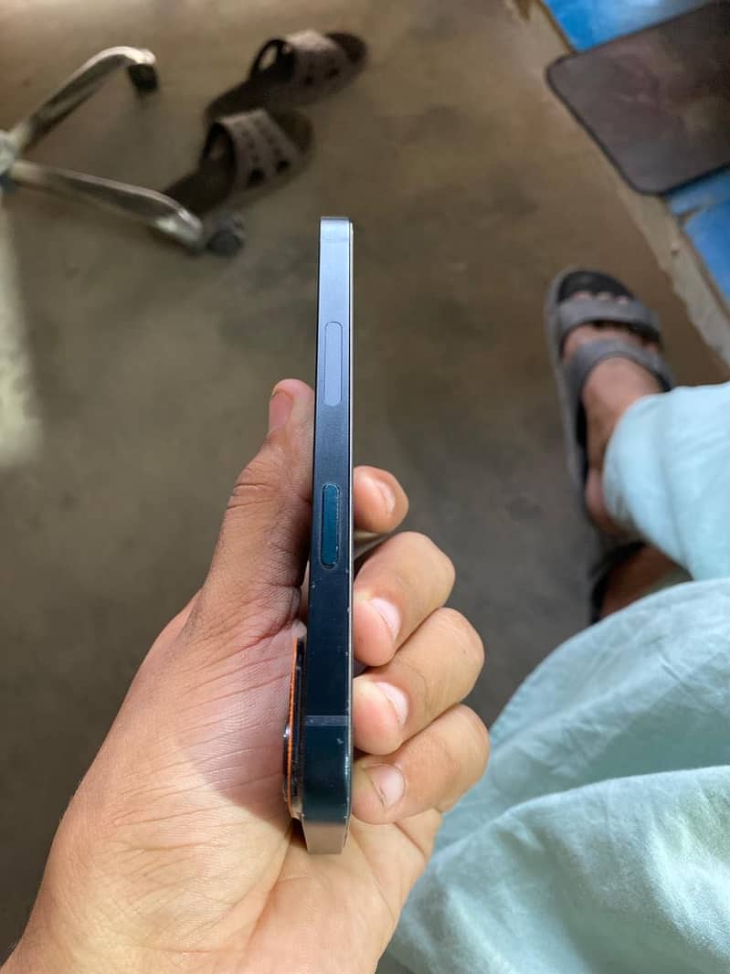 Apple iPhone 14 0