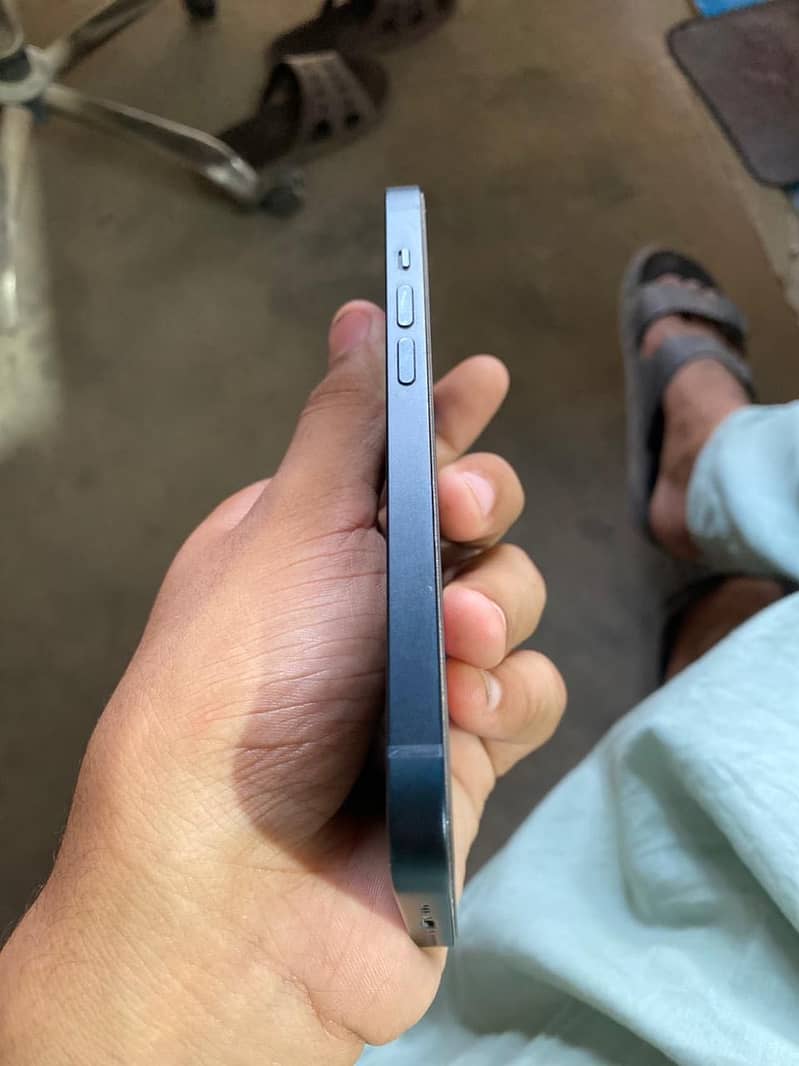 Apple iPhone 14 1