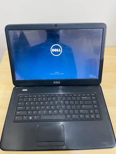 Reliable Black Dell Laptop - Good Condition for Sale