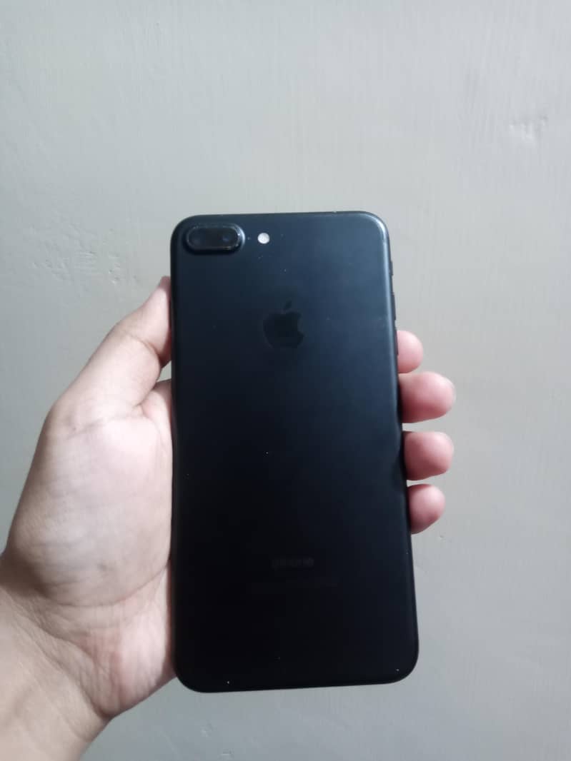 Apple iPhone 7 Plus 0
