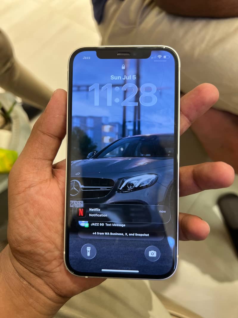 Apple iPhone 12 2